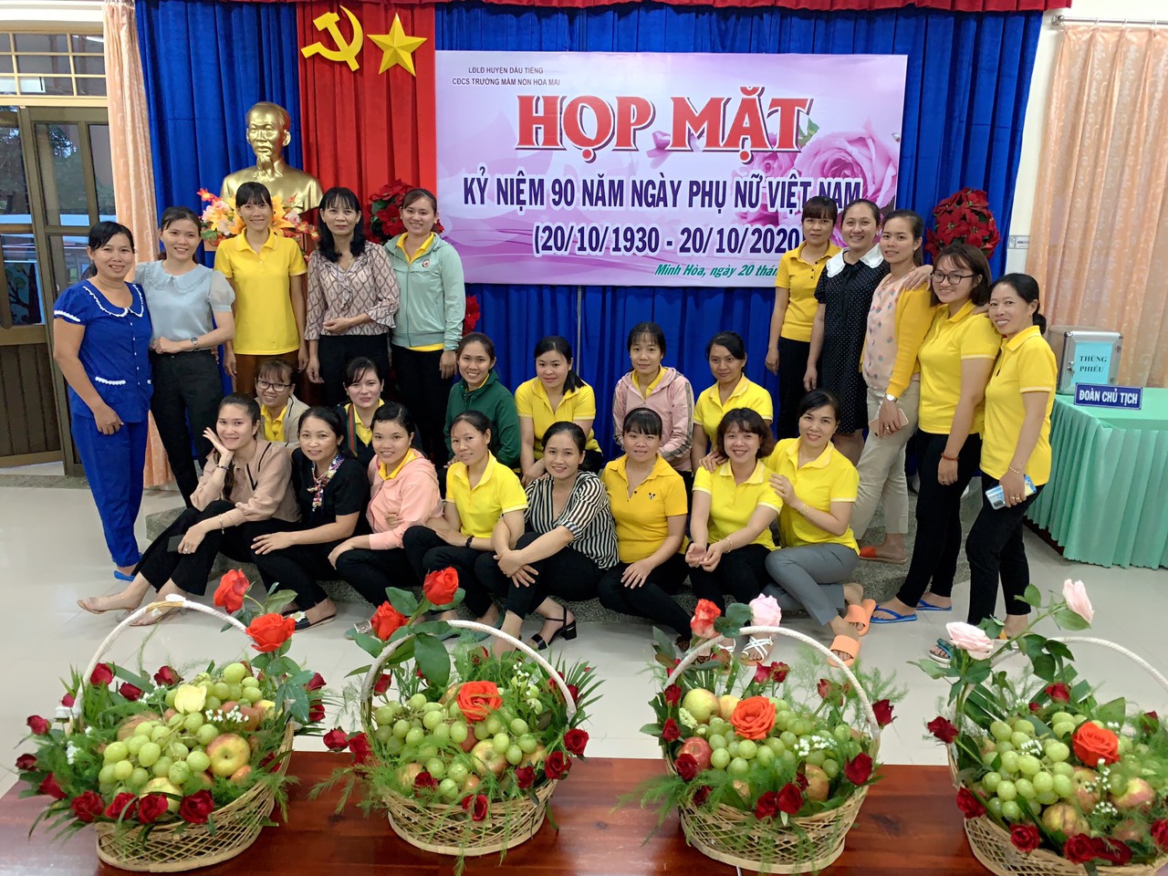 Họp mặt 20/10